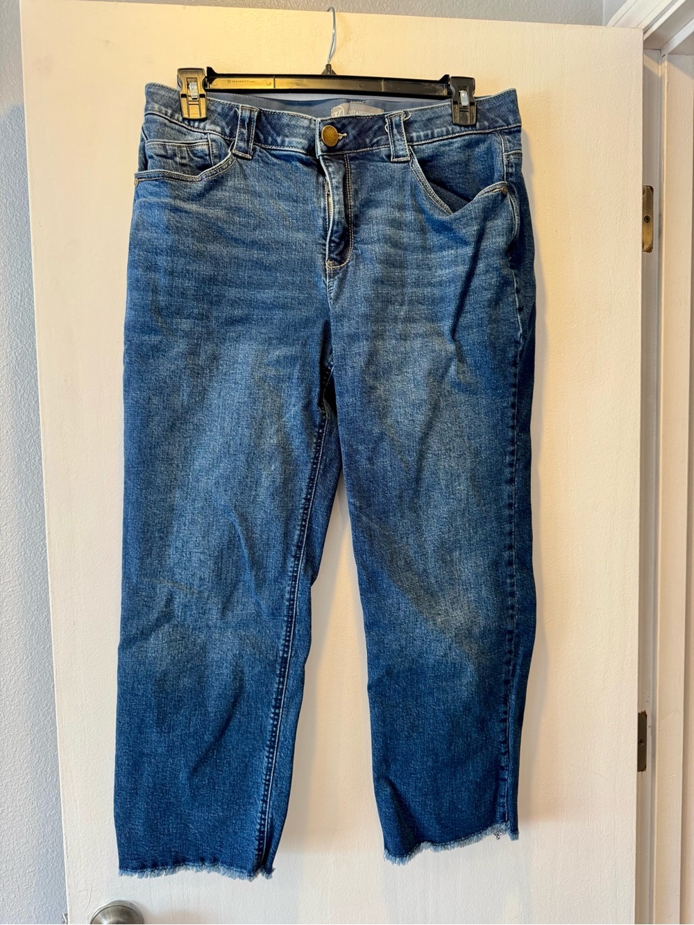Wit & Wisdom Medium Blue Cropped Straight Jeans